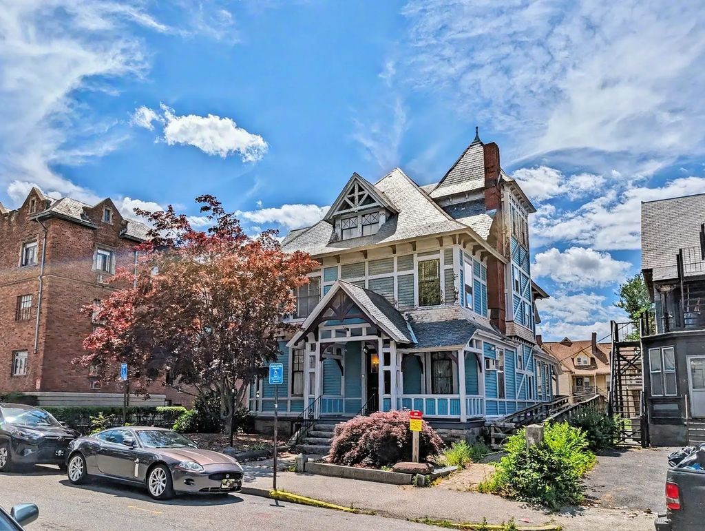 23 Fruit St, Worcester