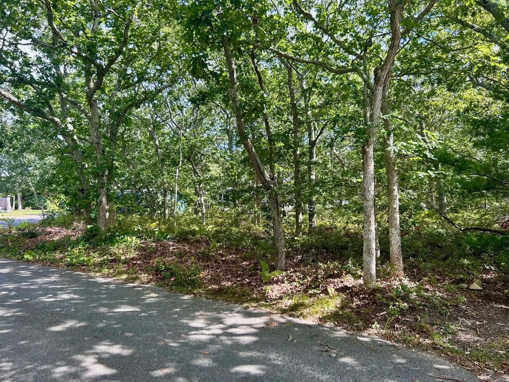 5 Candlemaker Circle, Edgartown