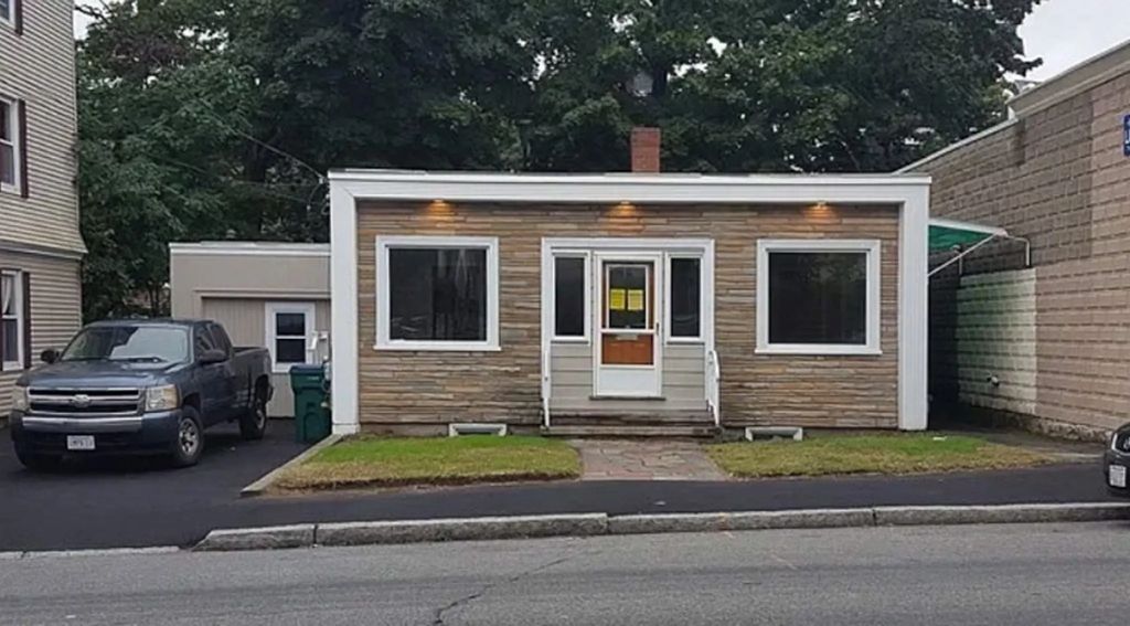 142 University Avenue, Lowell