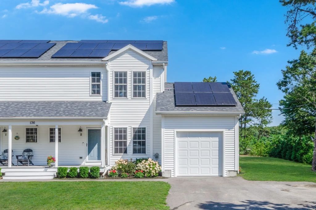 136 Minot Ave #b, Wareham