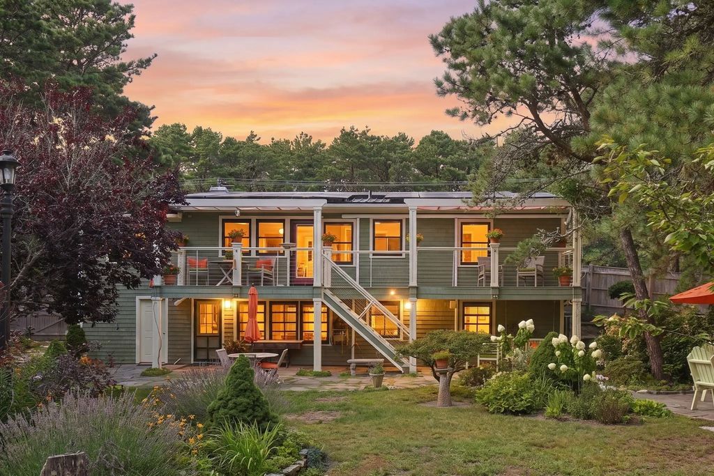 53 Highland Road, Truro