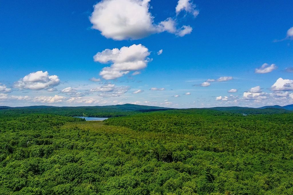Laurel Lake Rd, Royalston