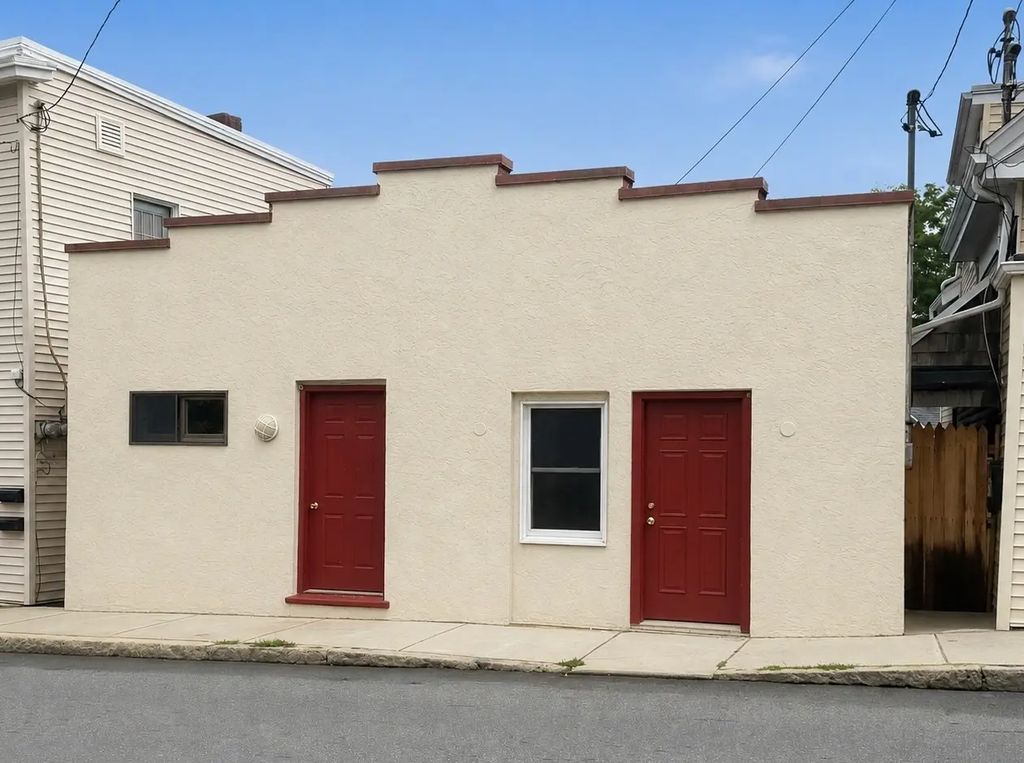 139a Prospect St., Gloucester