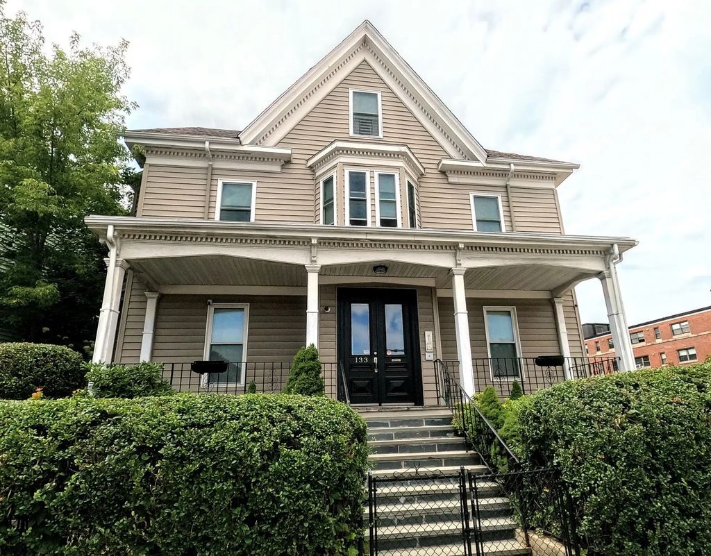 133 South St. #1, Boston