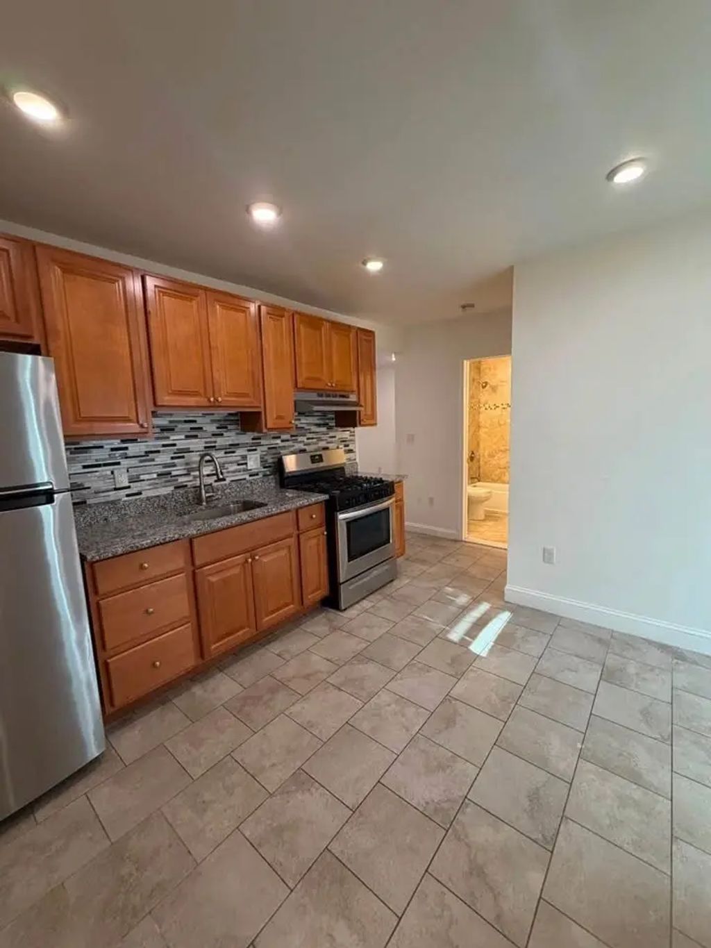 190 Main #7, Malden