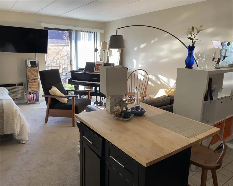 60 Pleasant St. #211, Arlington