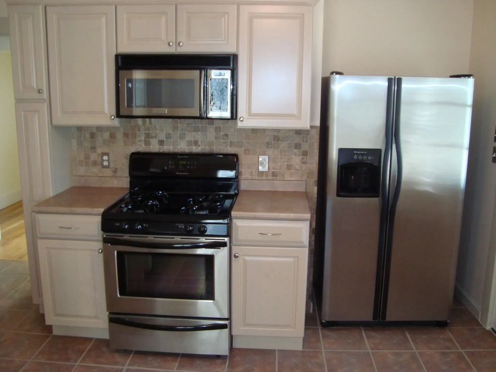 4 Beech Street #4, Newton