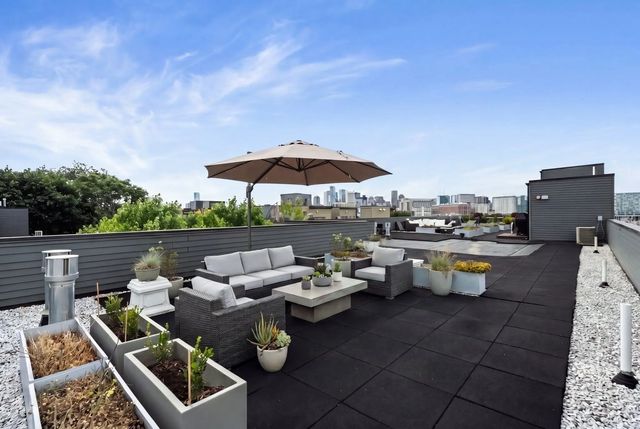 537 E 1st Street #6, Boston