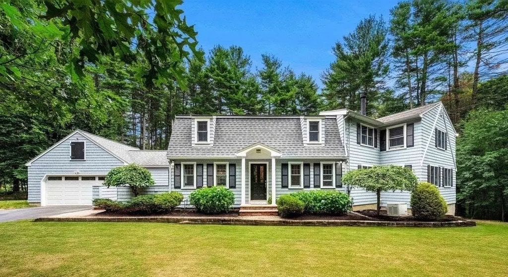 132 Cold Spring Rd, Westford