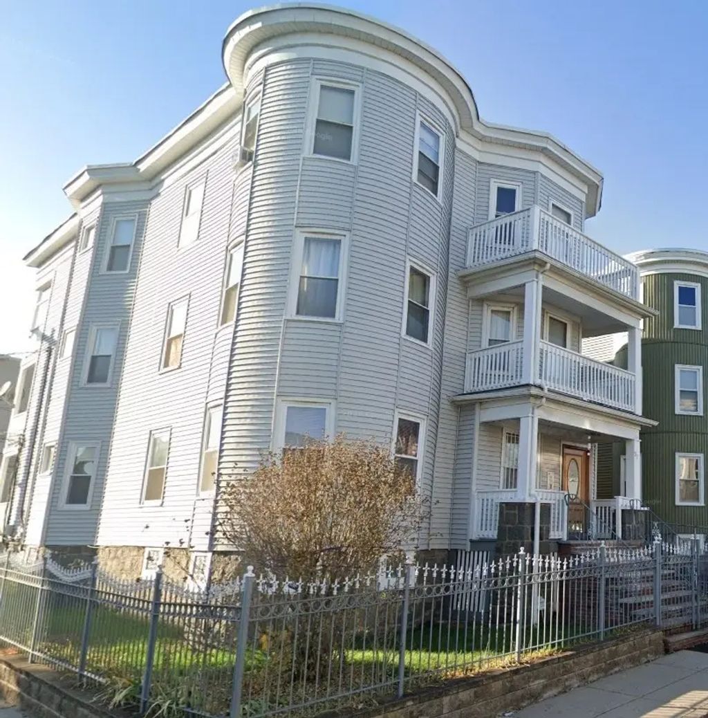 31 Topliff St #2, Boston