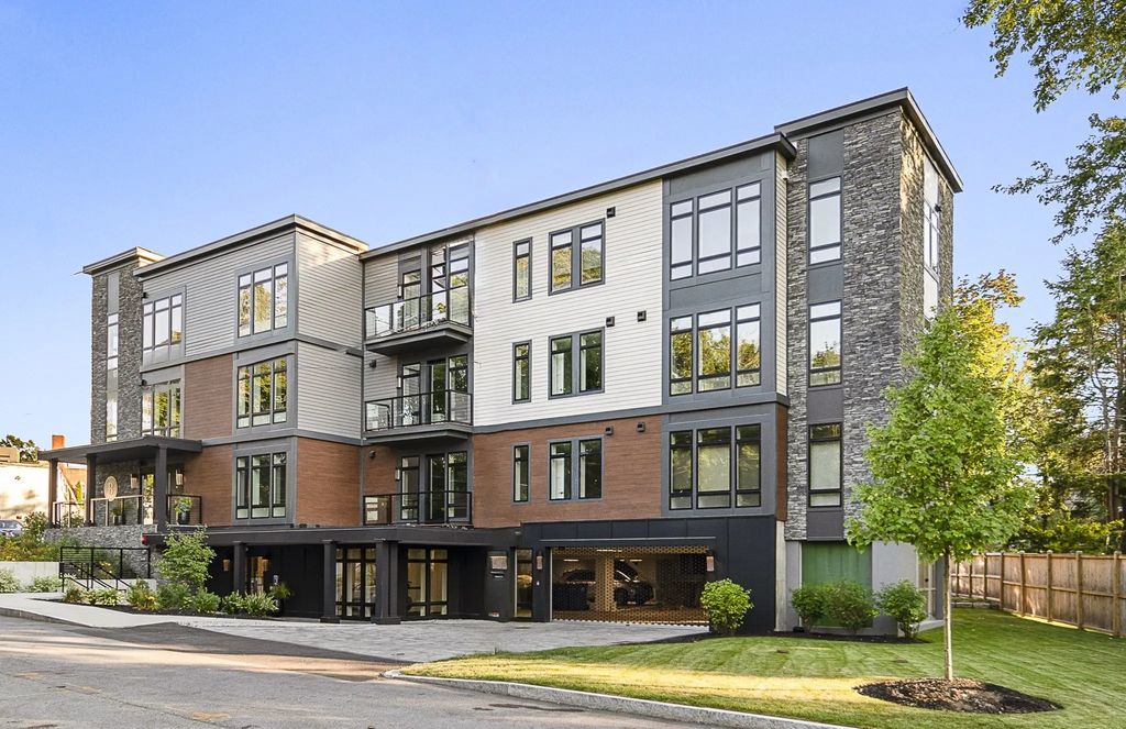 20 Kinmonth Rd #201, Newton