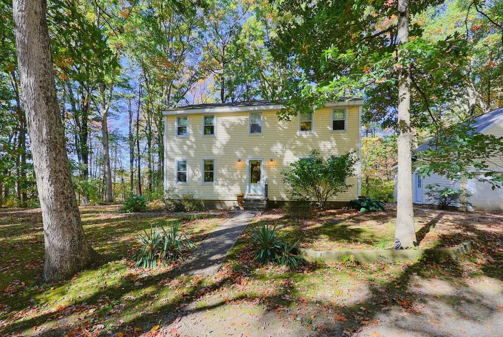 362 Arbor St, Lunenburg
