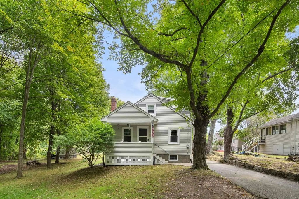 39 Montrose Ave, Wakefield