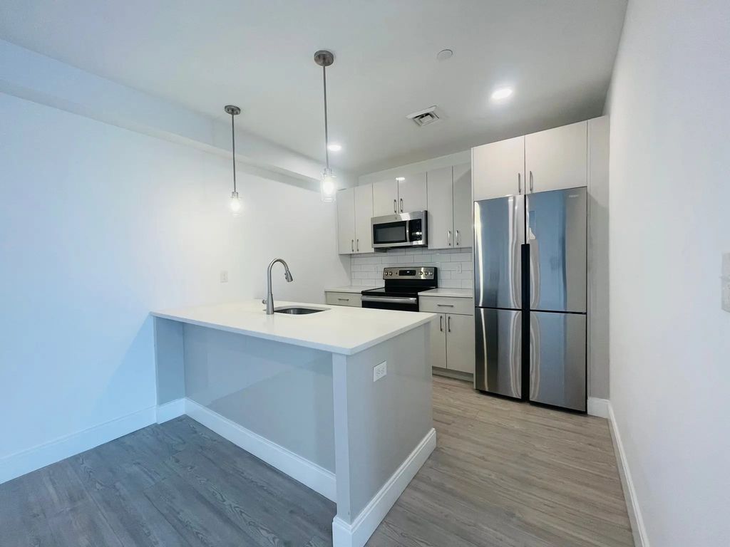 42 North Beacon St #504, Boston