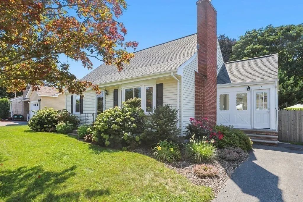 17 Jean Dr, Seekonk