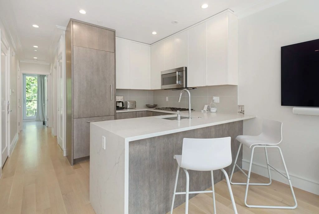 53 Rutland Sq #2, Boston