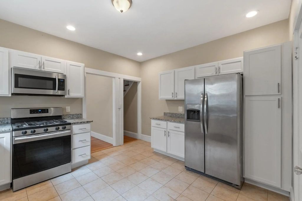 101 Saint Paul Street #1, Brookline