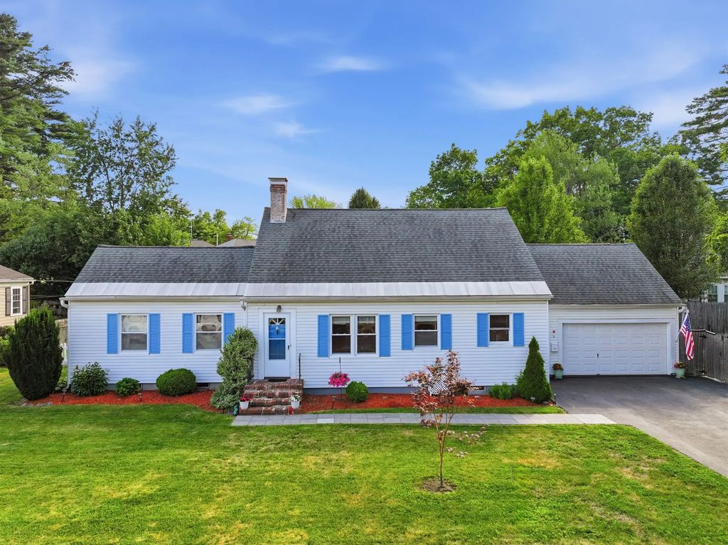 196 N Main St, Leominster