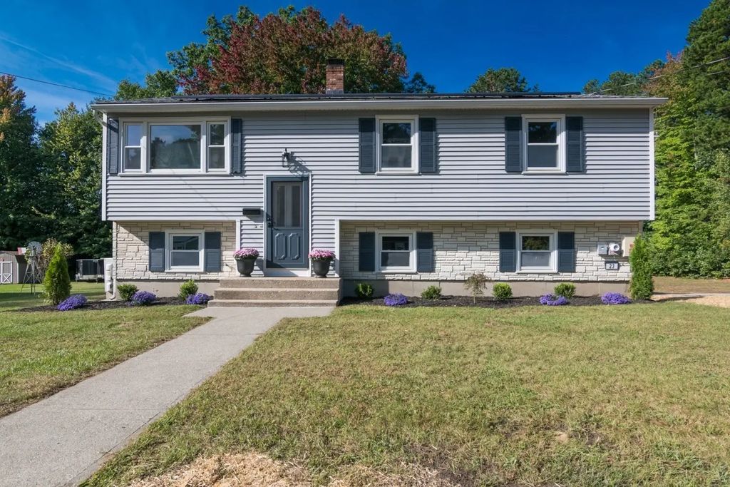 23 Sunset Dr, Montague