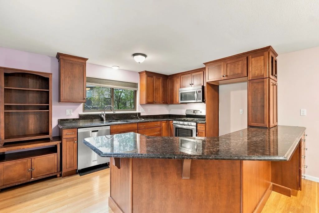 203 Leland Farm Road #203, Ashland