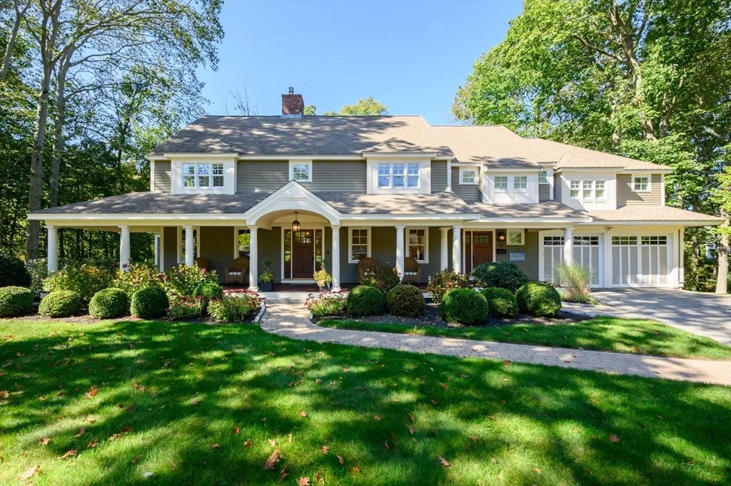 137 Fairoaks Ln, Cohasset