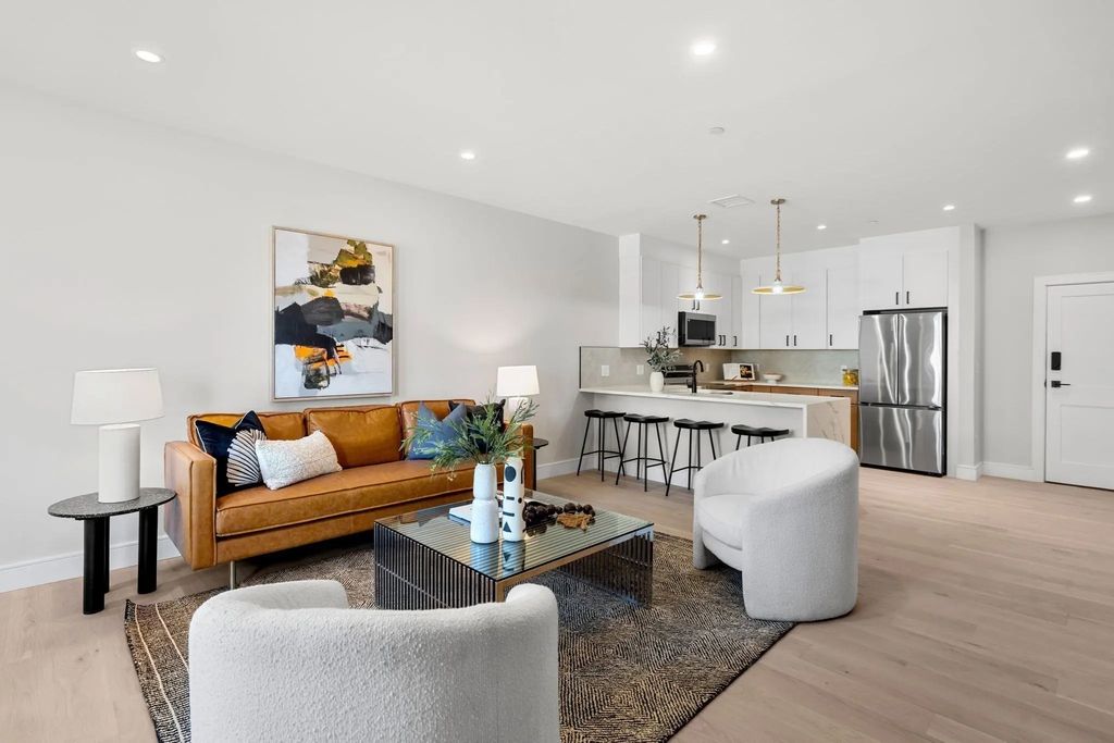 27 Guild Street #106, Boston