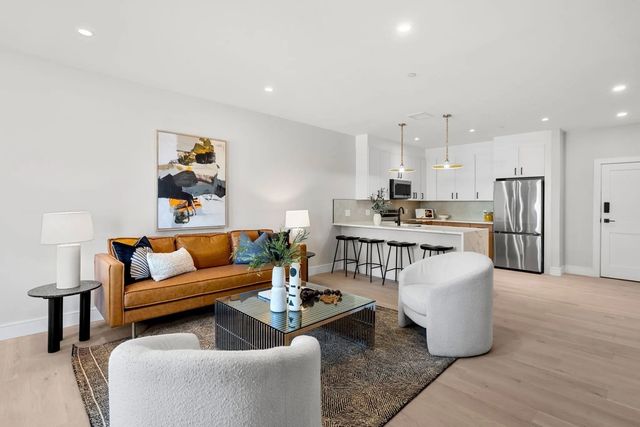 27 Guild Street #106, Boston