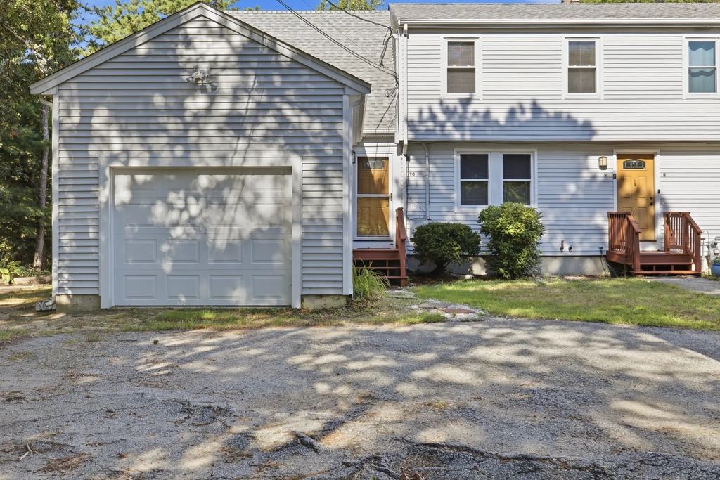 90 Waterhouse Drive #a, Bourne