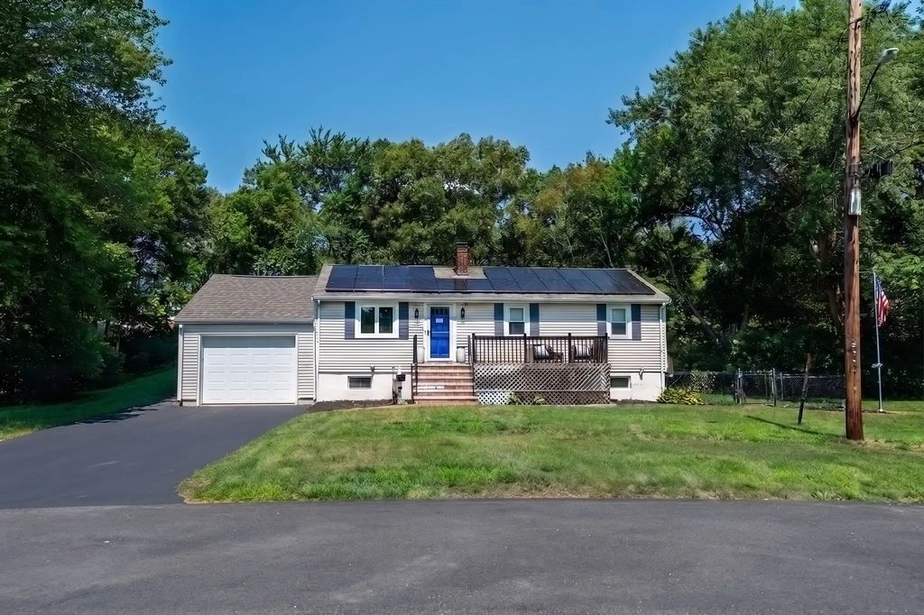 55 Westdale Rd, Westwood