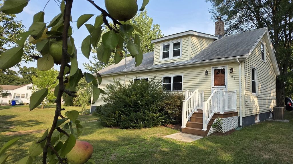 466 Highland, Attleboro