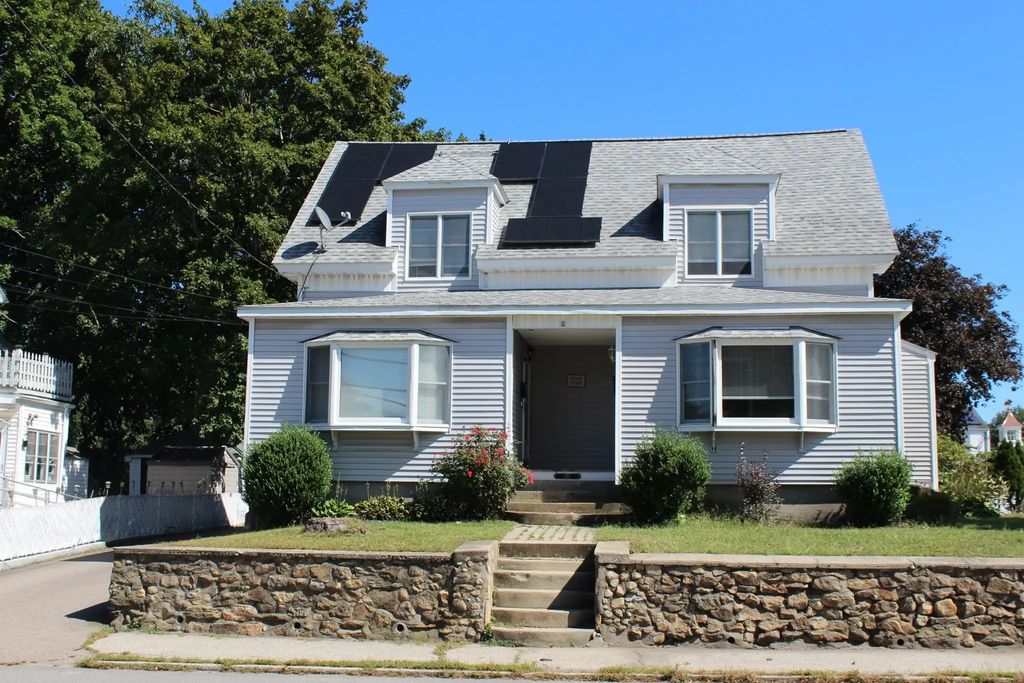 171 S Main St #2, Bellingham