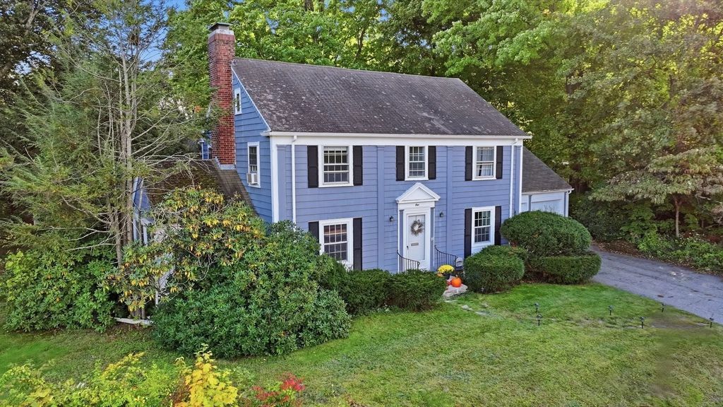 1 Algonquin Rd, Worcester