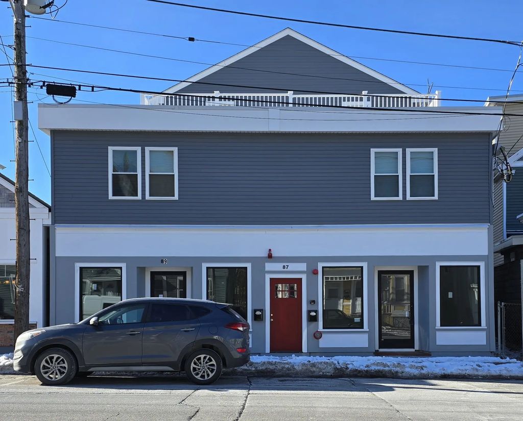 89 Main St #2, North Andover