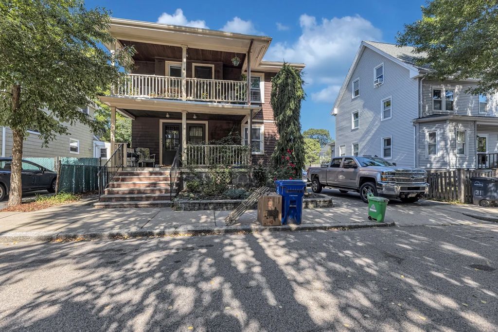 33-35 Brookdale St, Boston