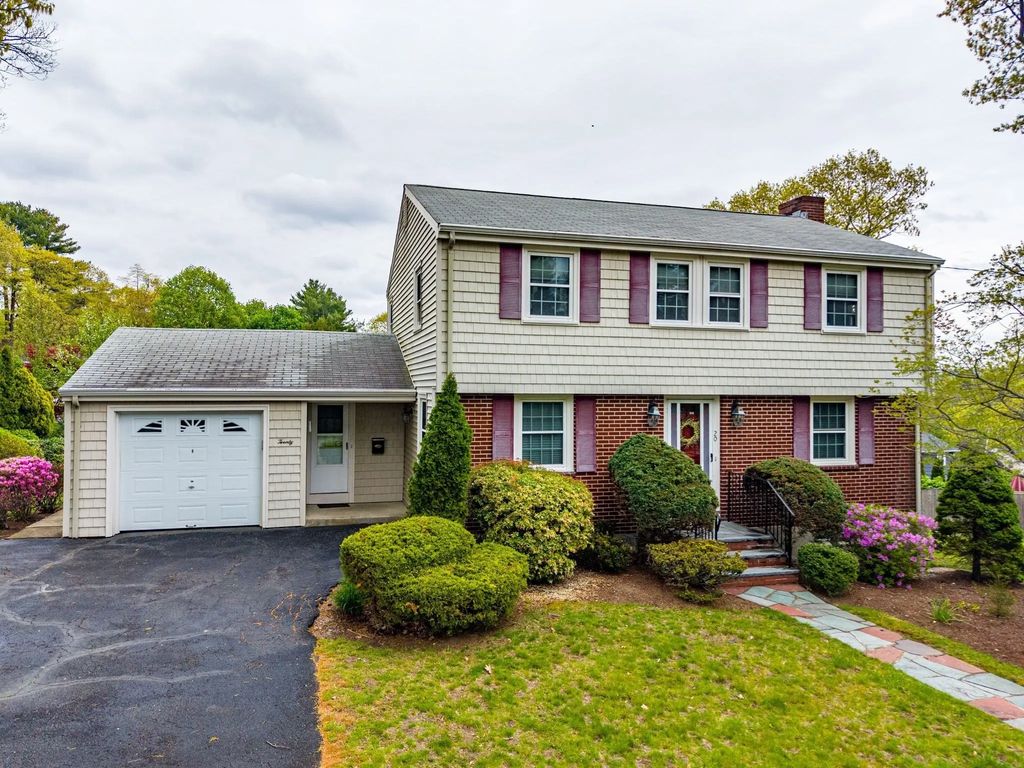 20 Bonney Lane, Dedham
