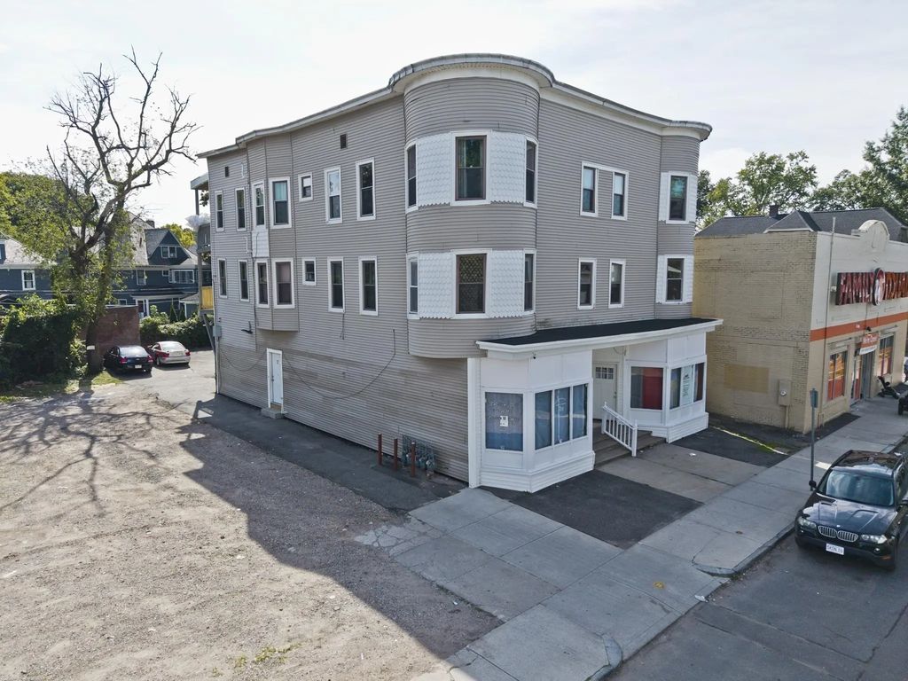 298-302 Belmont Ave, Springfield