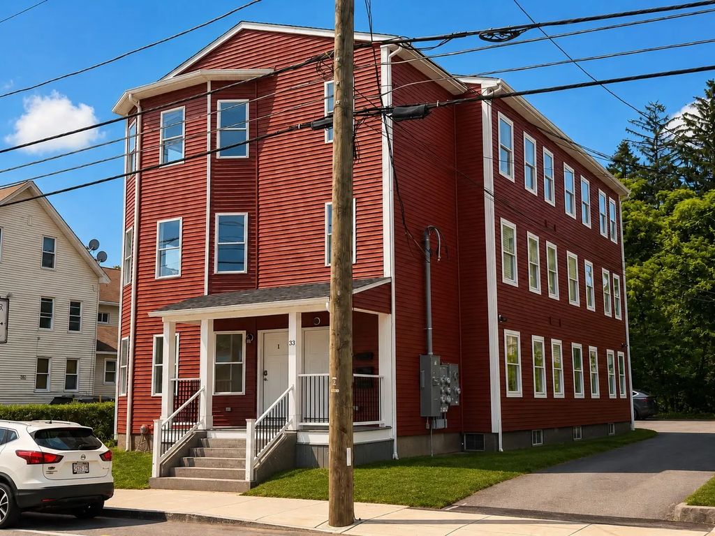 33 Pleasant St #3, Leominster