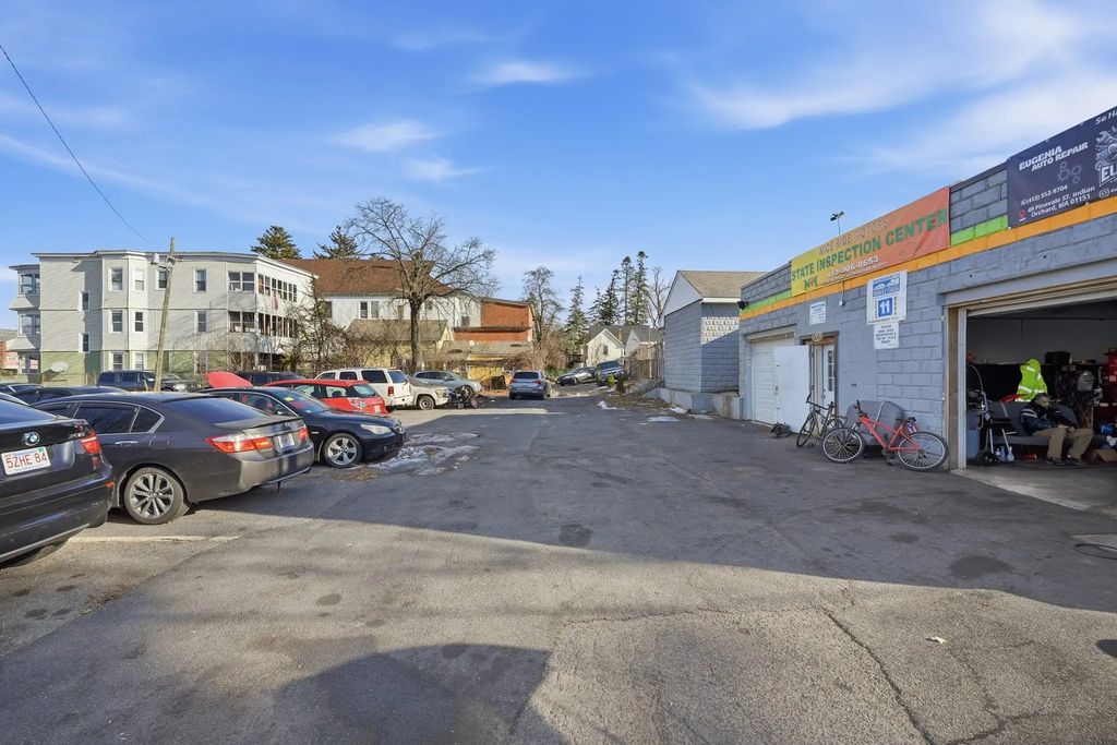 1300 Worcester St, Springfield