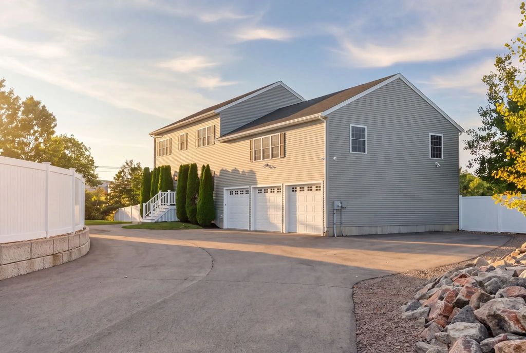 9 Marshall Circle, Peabody