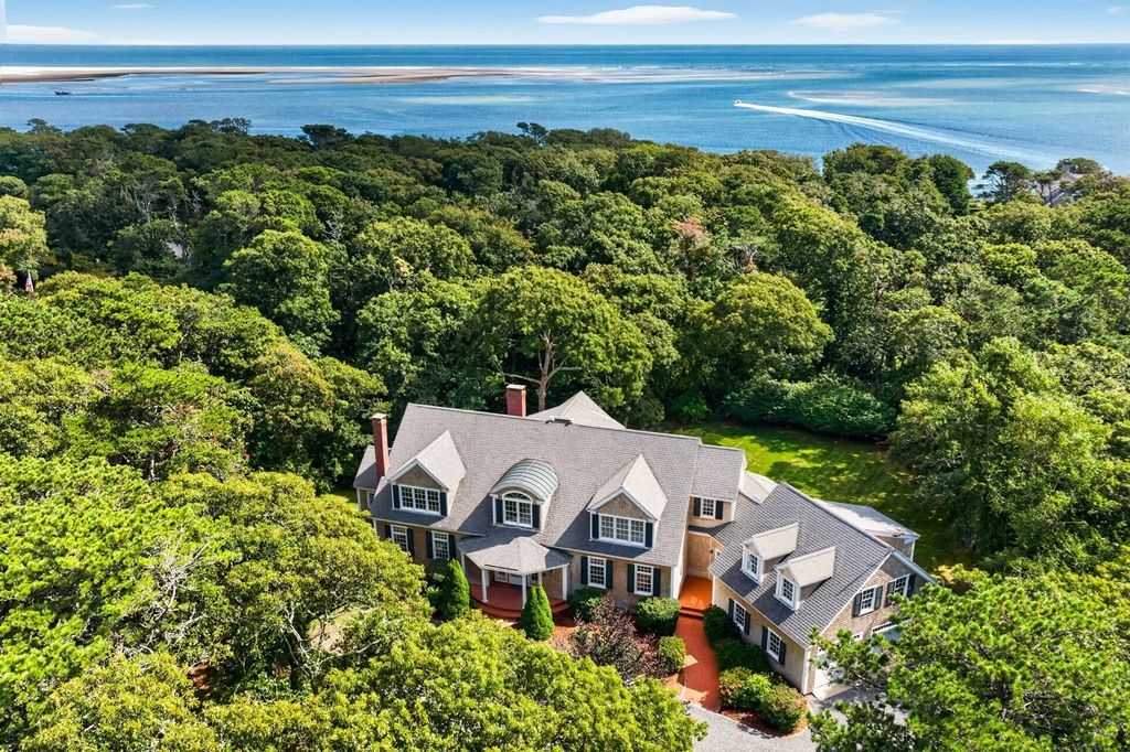 169 Tisquantum Rd, Chatham