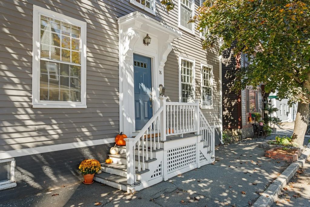 76 Federal, Newburyport