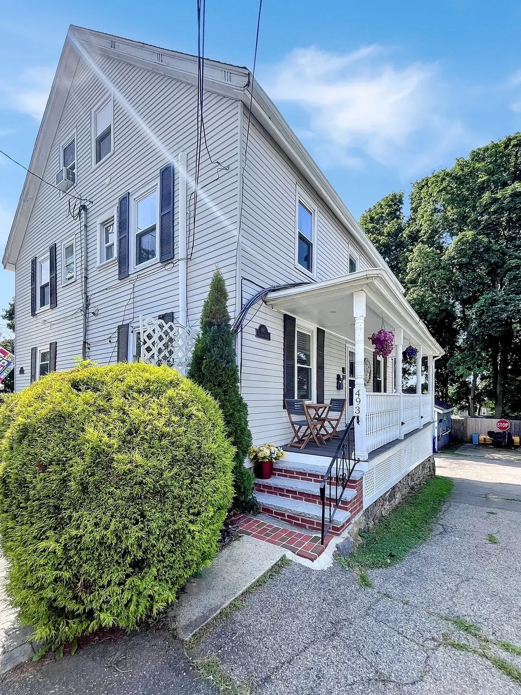 493 Central Ave #1, Milton