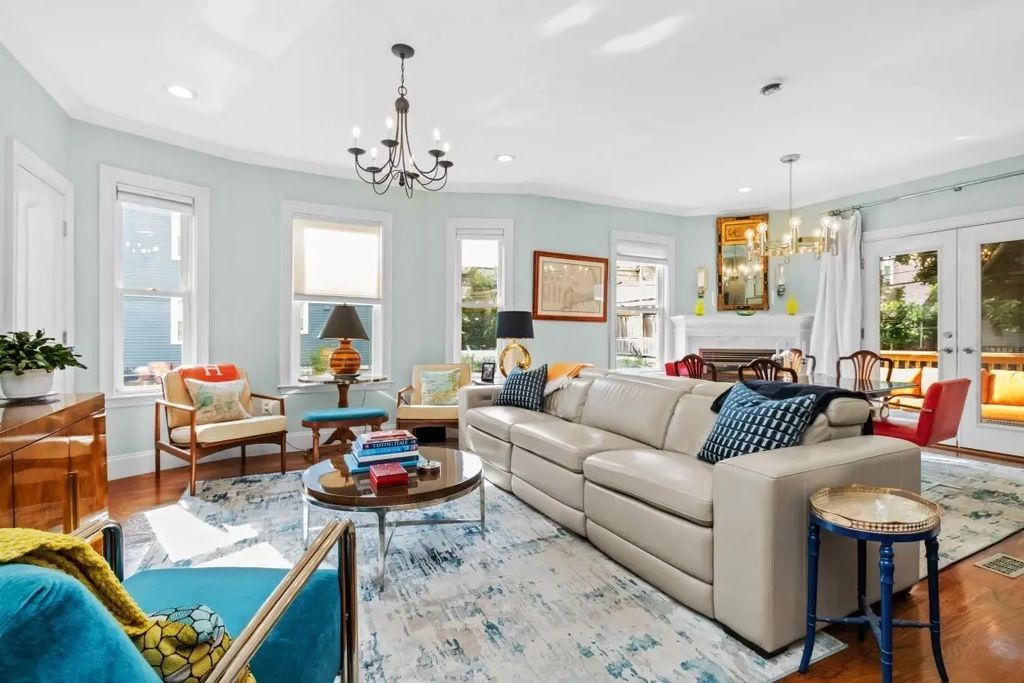 264 East Cottage #1, Boston