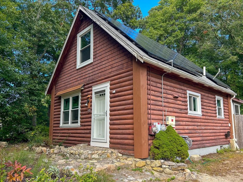 792 Mill St, Marion