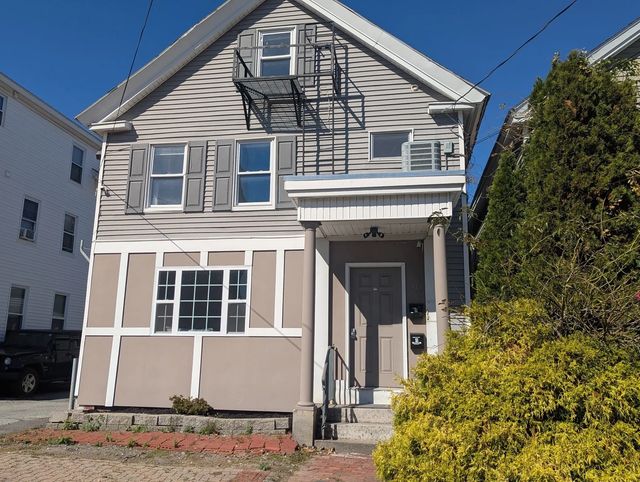 243 Appleton St, Lowell