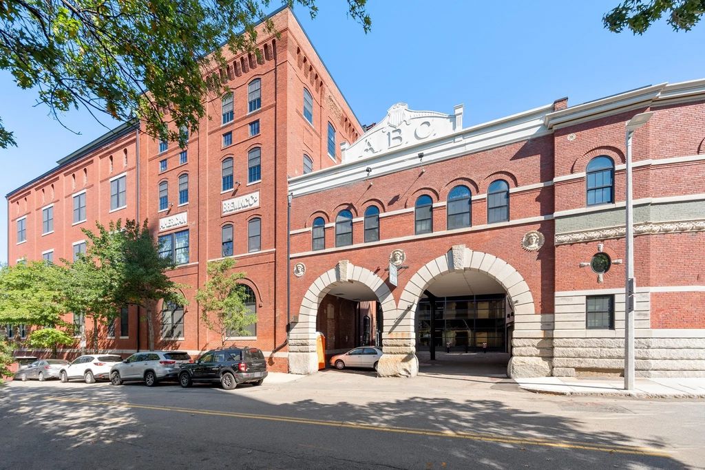 251 Heath St #217, Boston