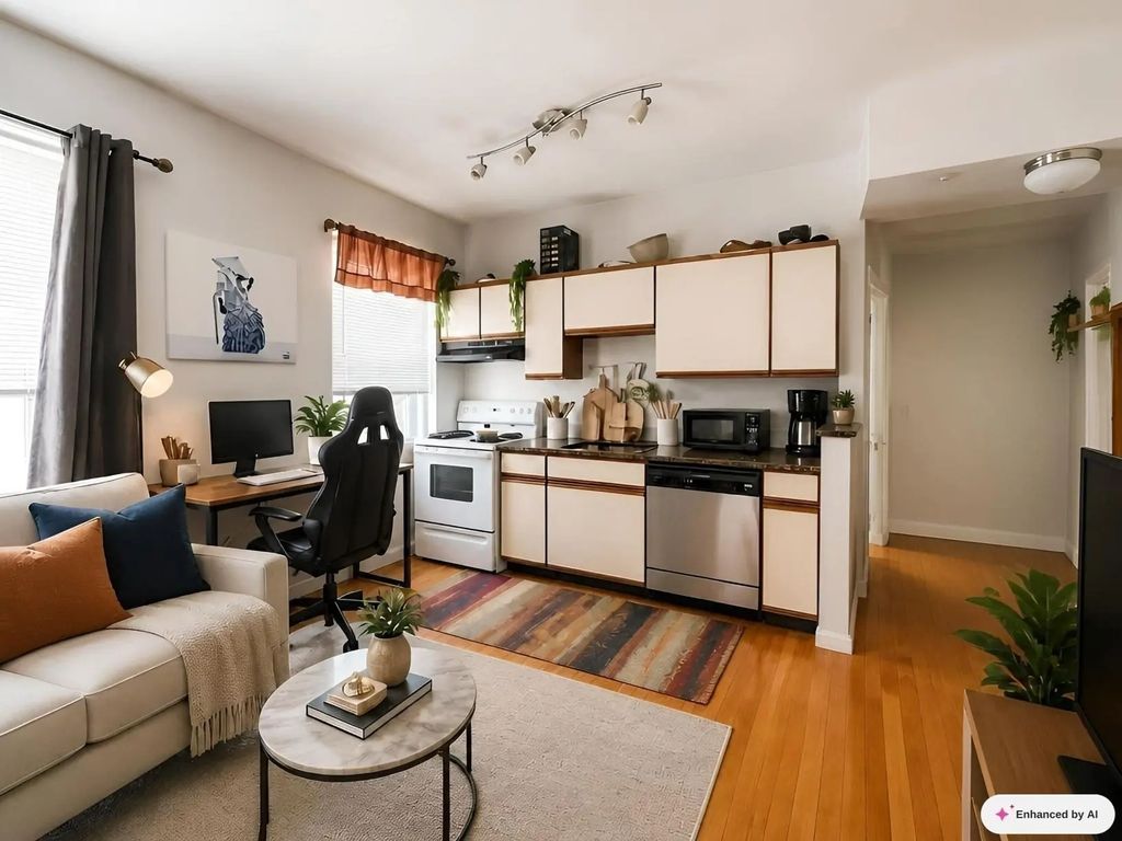 1427 Commonwealth Ave #504, Boston
