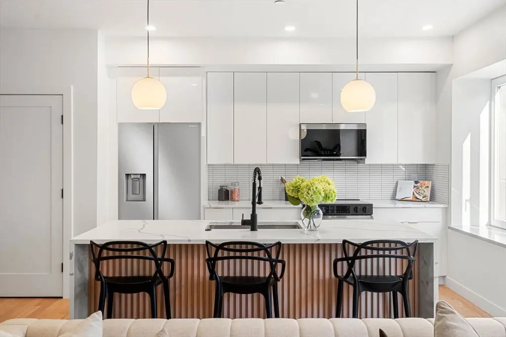 122 Washington St #22, Weymouth