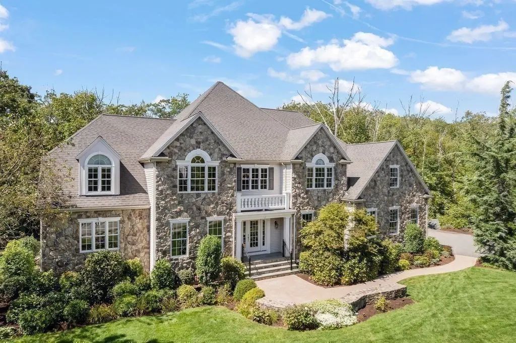 12 Houde Street, North Attleboro