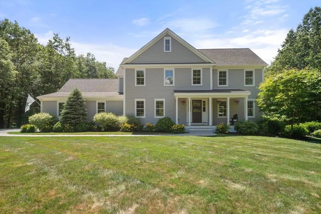 293 Wattaquadock Hill Rd, Bolton